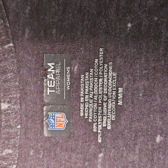 NFL Team Apparel Arizona Cardinals Women's V-Neck Tee - Picture 4 of 5